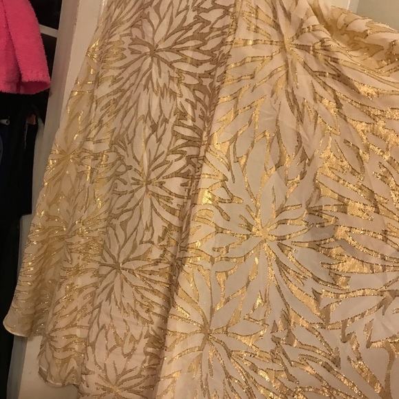 Golden Lilly Pulitzer dress - Picture 2 of 5